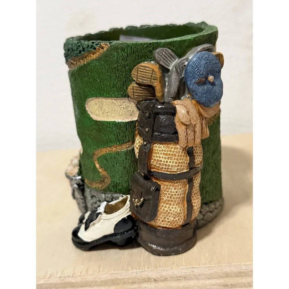 Figi Graphics golf-themed resin bank or pencil holder